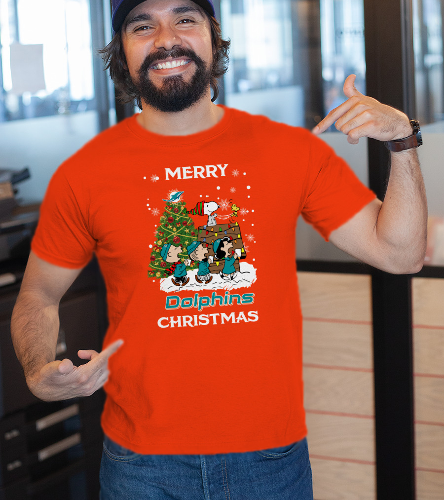 Merry Dolphins Christmas Peanuts Characters With Tree Miami T-Shirt