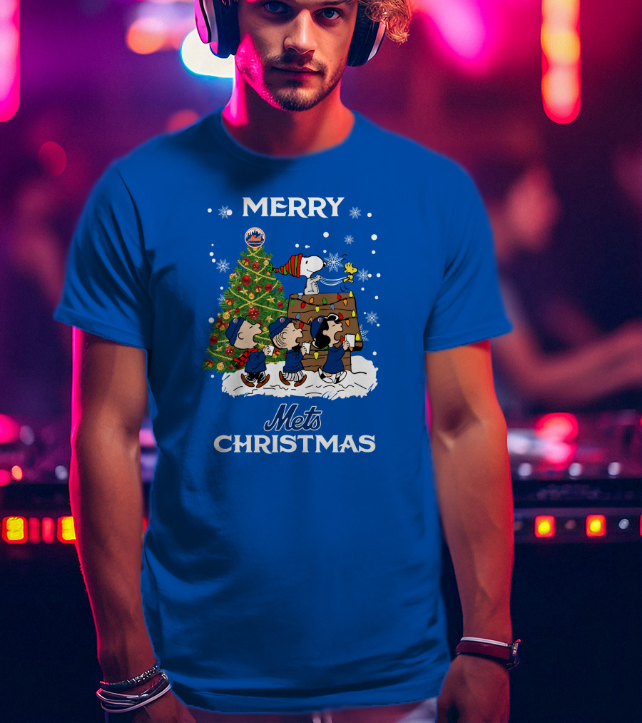 Merry Mets Christmas New York Mets Peanuts Tree Snoopy Woodstock T-Shirt