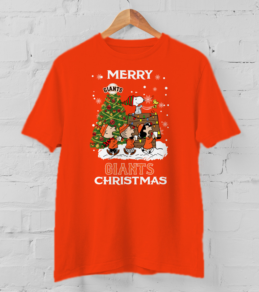 Merry Christmas San Francisco Giants Peanuts Tree T-Shirt