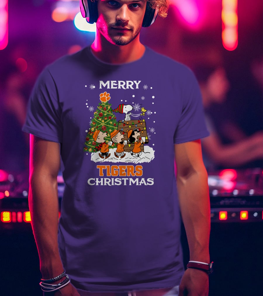Merry Tigers Christmas Clemson The Peanut Christmas Tree T-Shirt