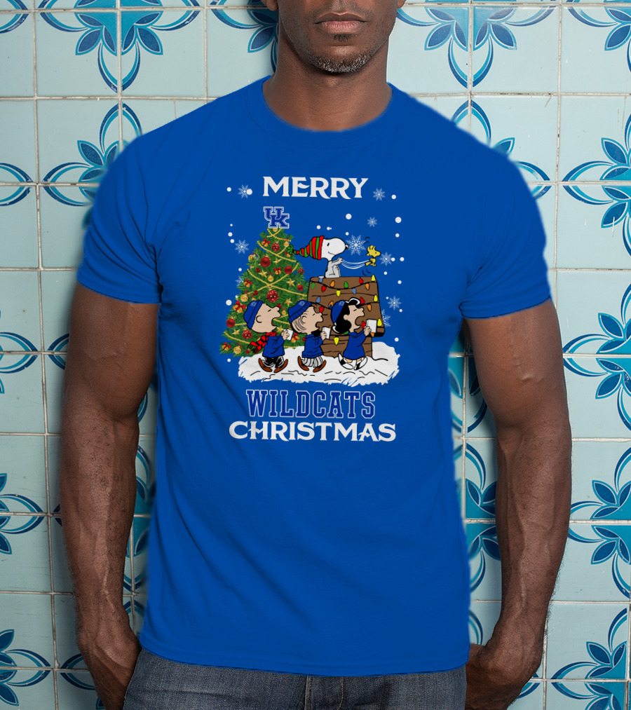 Wildcats Merry Christmas Peanuts Tree Kentucky T-Shirt