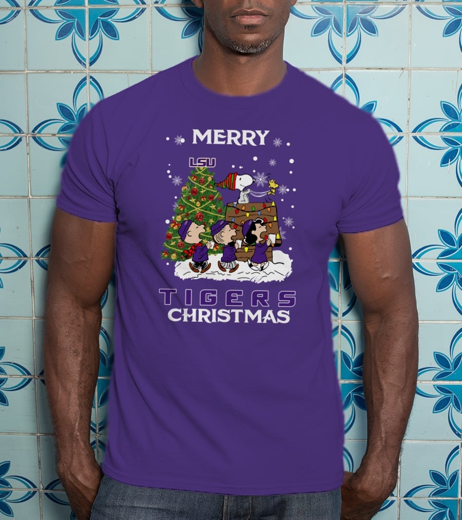 Lsu Tigers Merry Christmas Snoopy Christmas Tree Peanuts T-Shirt