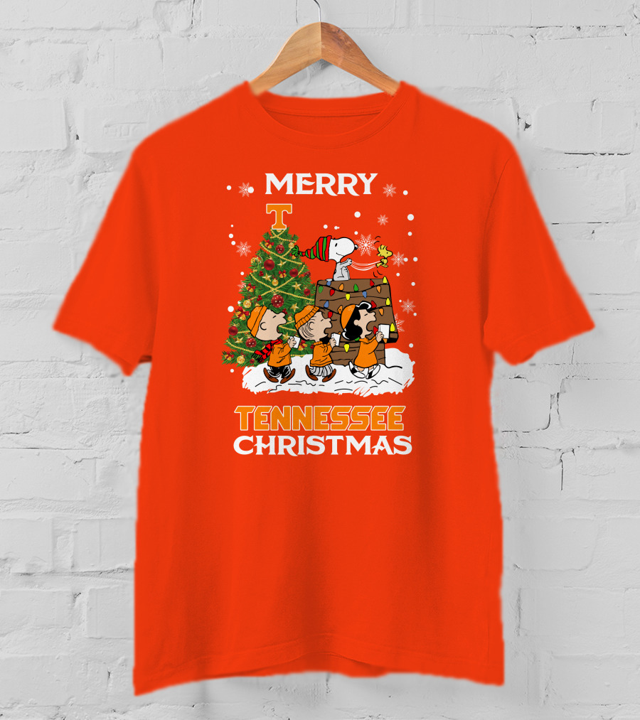 Merry Tennessee Christmas Peanuts Tree With Snoopy And Friends T-Shirt