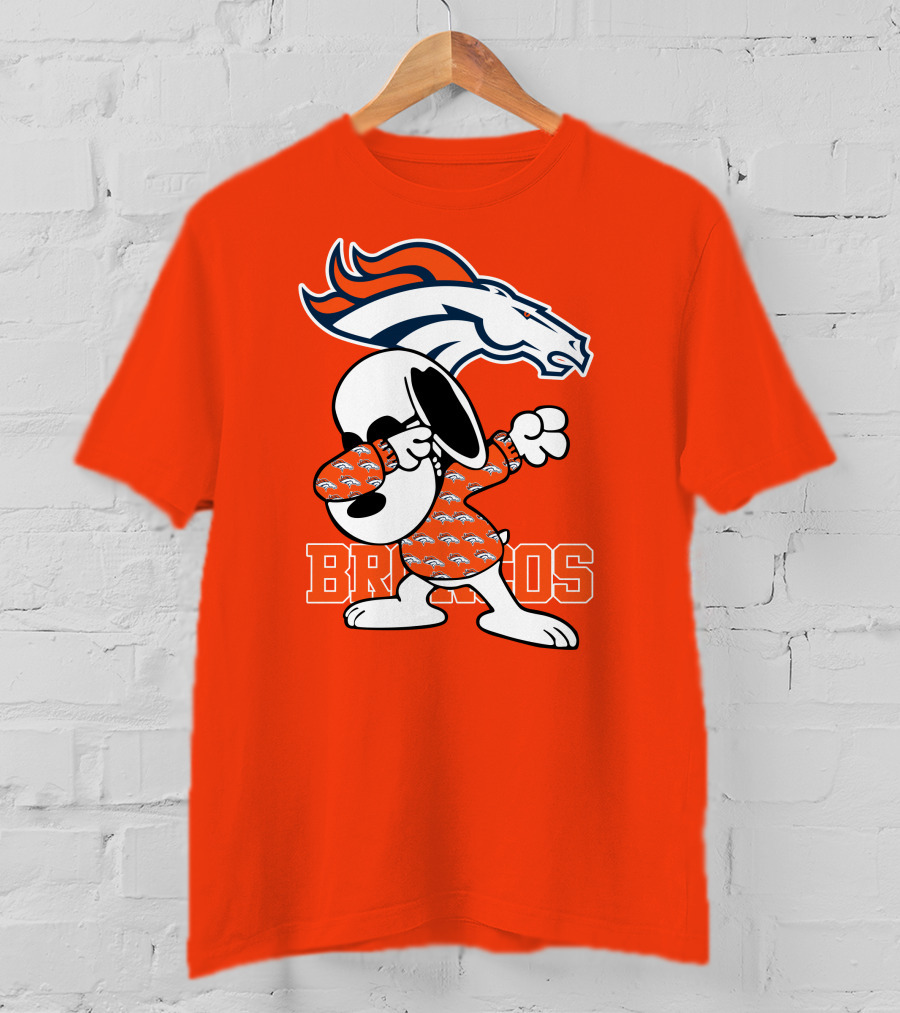 Denver Broncos Snoopy Dabbing Broncos T-Shirt