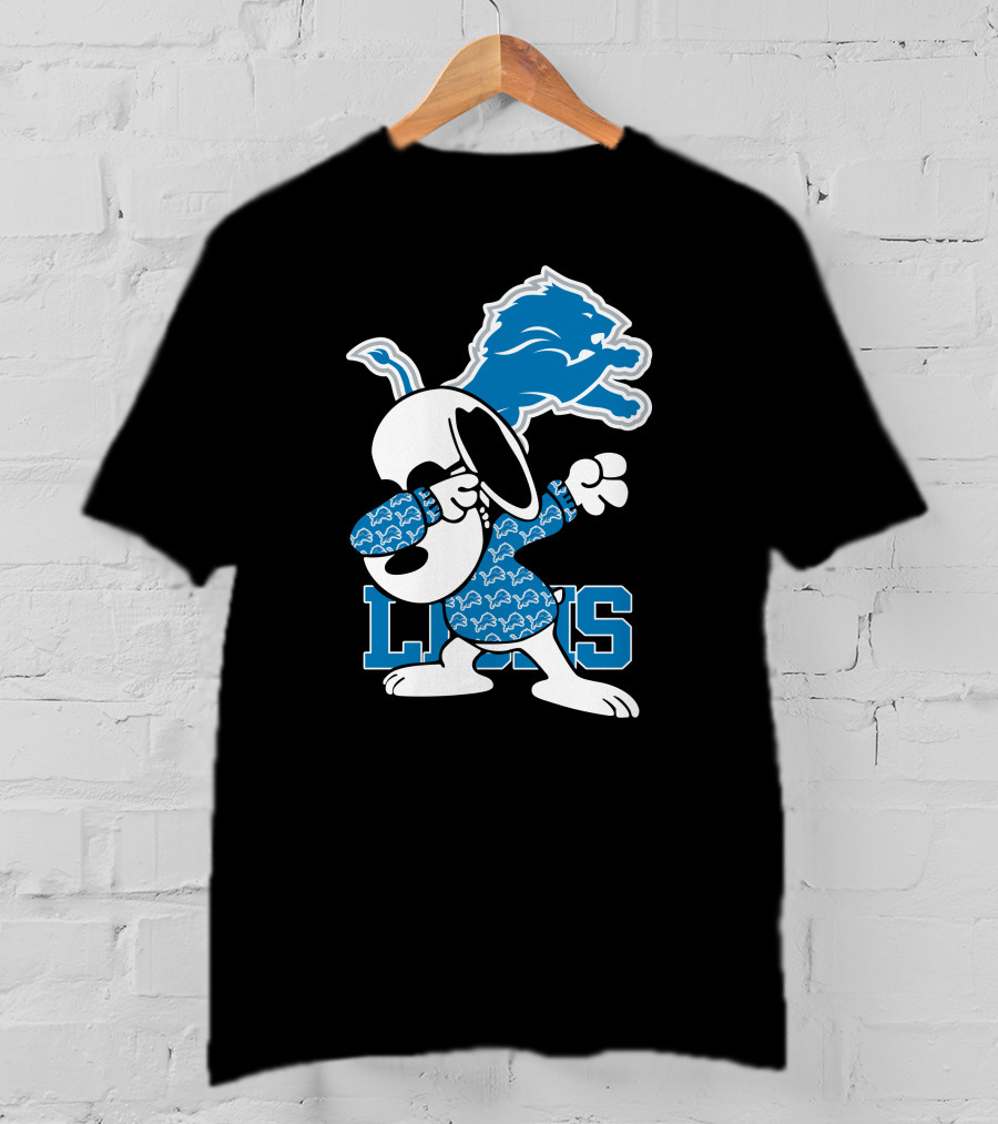 Detroit Lions Snoopy Dabbing Lions Football T-Shirt