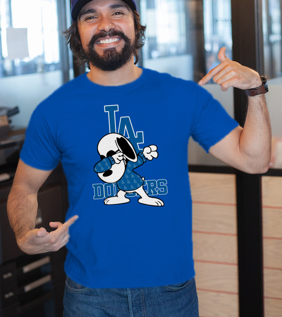Los Angeles Dodgers Snoopy Dabbing LA T-Shirt