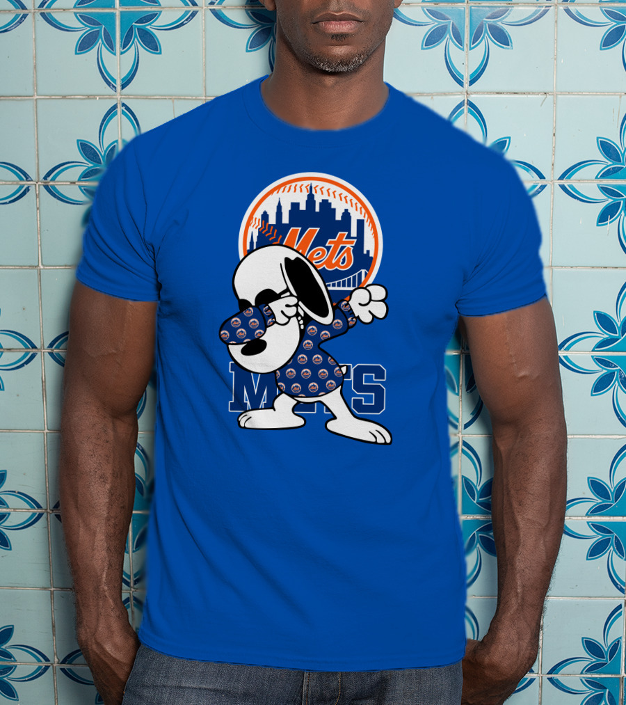 New York Mets Snoopy Dabbing Mets Logo Skyline T-Shirt