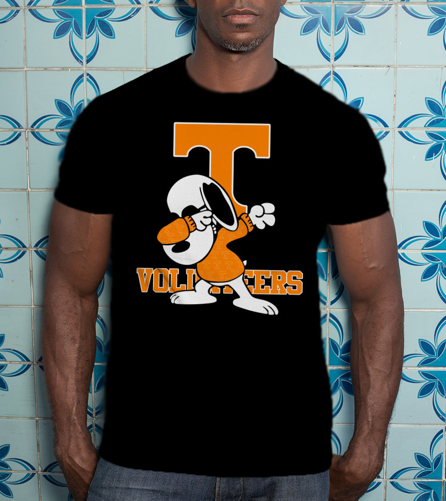 Tennessee Volunteers Snoopy Dabbing T-Shirt