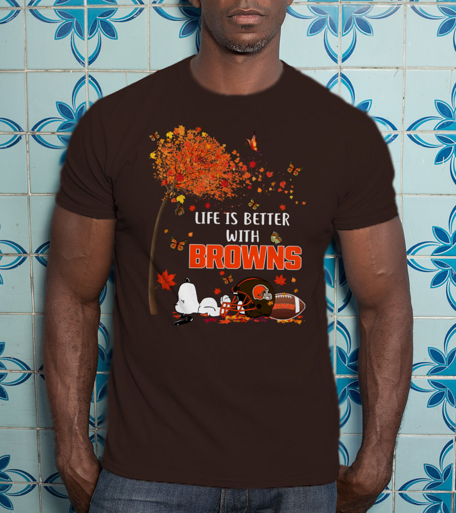 Life Is Better With My Cleveland Browns Football Autumn Scene And Peanuts Character T-Shirt