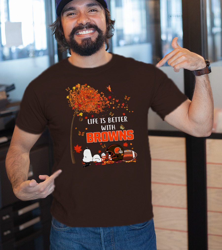 Life Is Better With My Cleveland Browns Football Autumn Scene And Peanuts Character T-Shirt