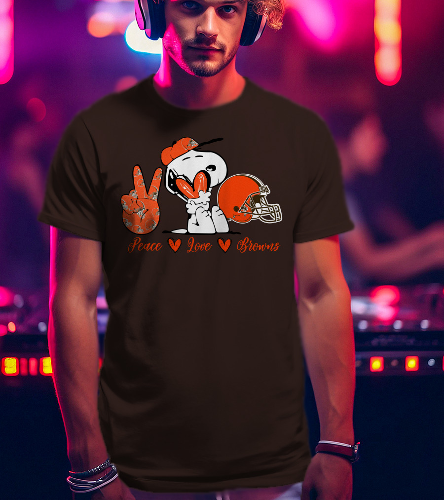 Peace Love Browns Snoopy Cleveland Browns Helmet T-Shirt