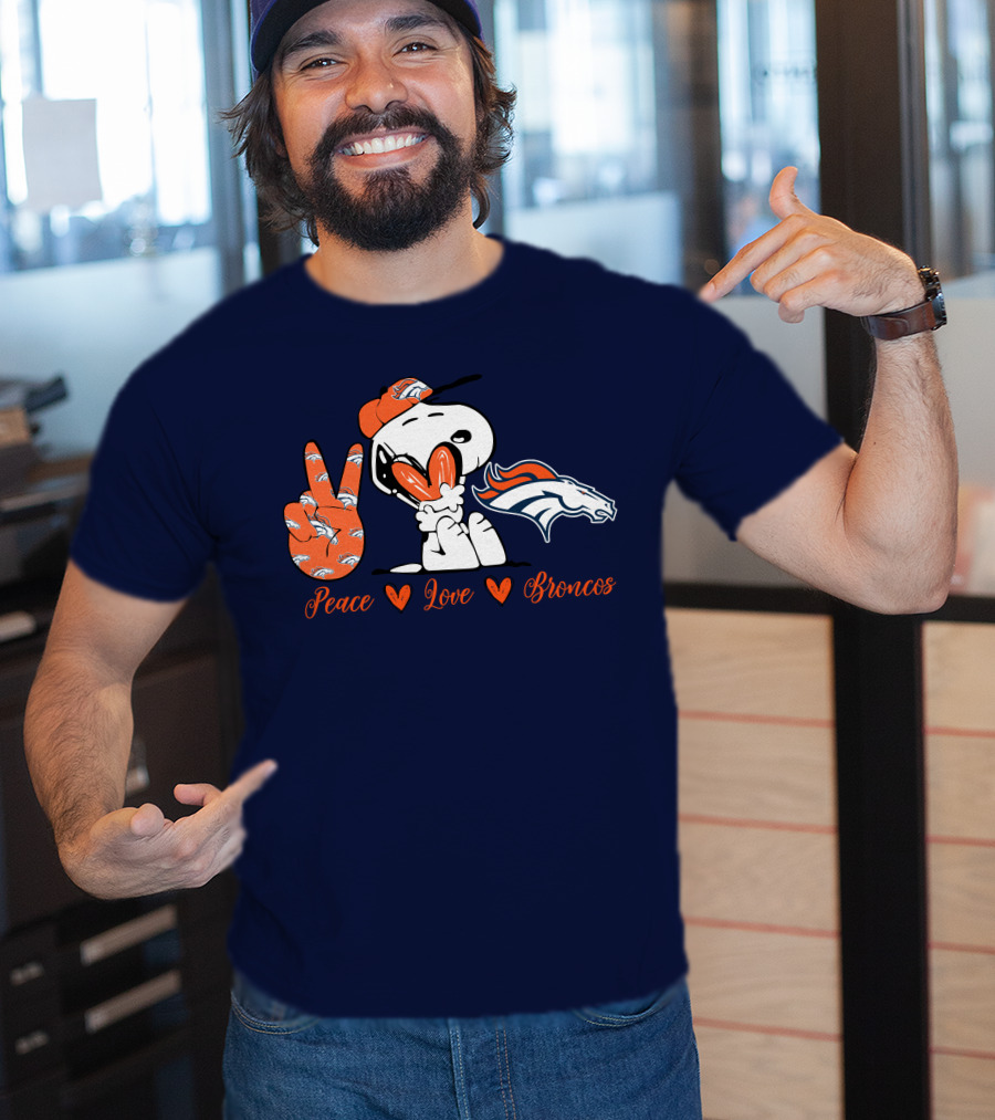 Peace Love Denver Broncos Snoopy Embrace T-Shirt