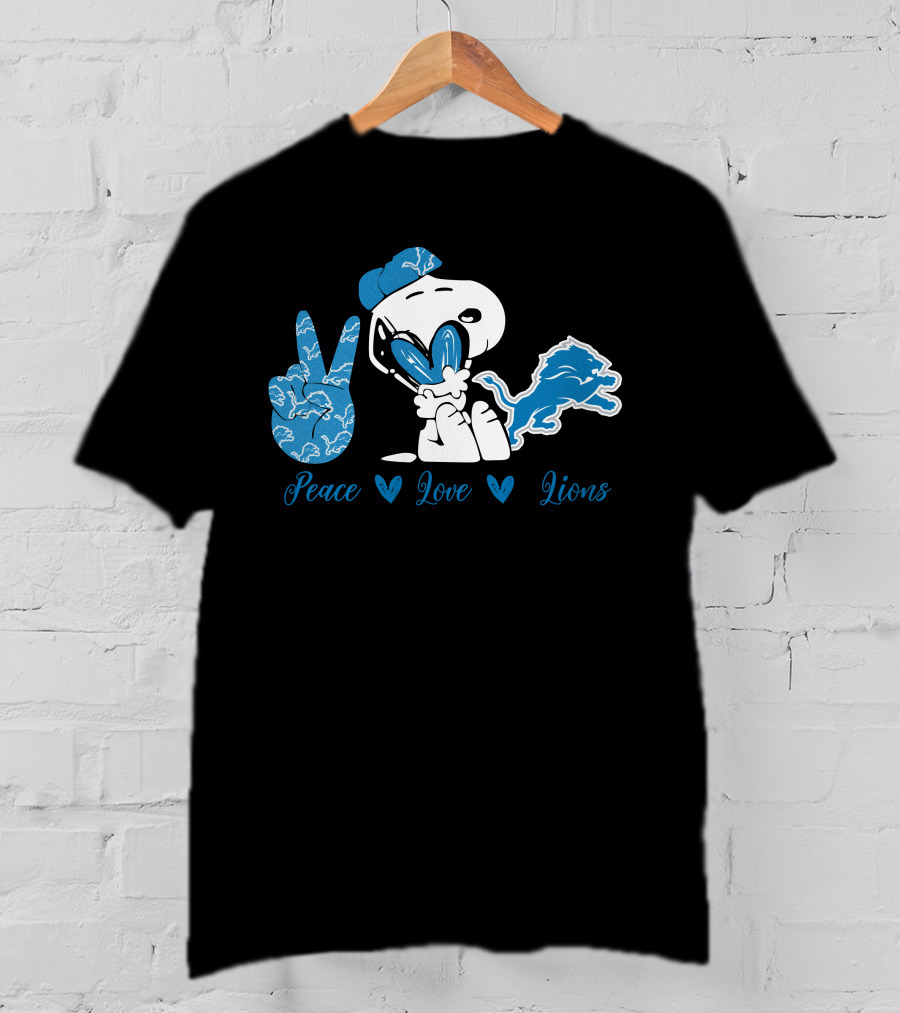 Snoopy Peace Love Lions Detroit Football Team T-Shirt