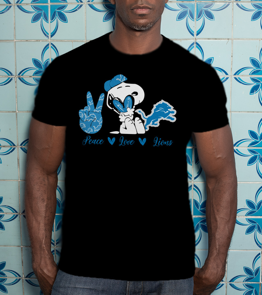 Snoopy Peace Love Lions Detroit Football Team T-Shirt