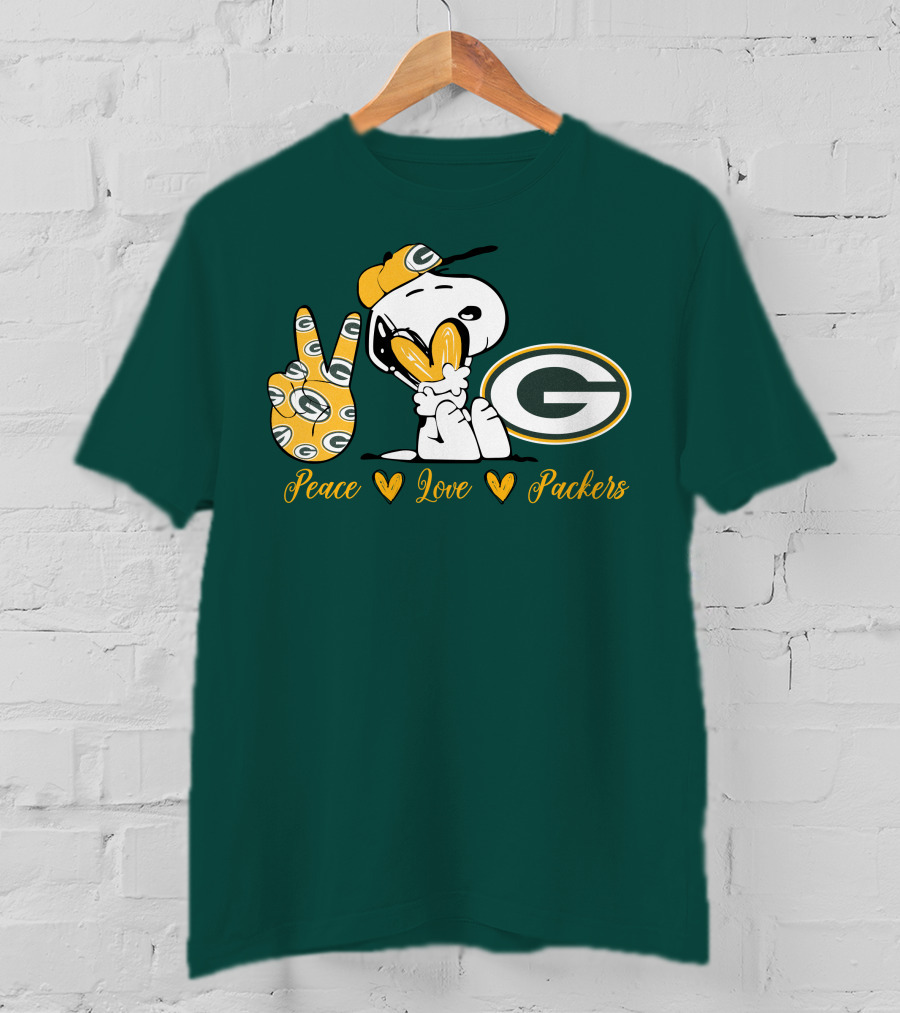 Peace Love Packers Snoopy Green Bay Packers T-Shirt