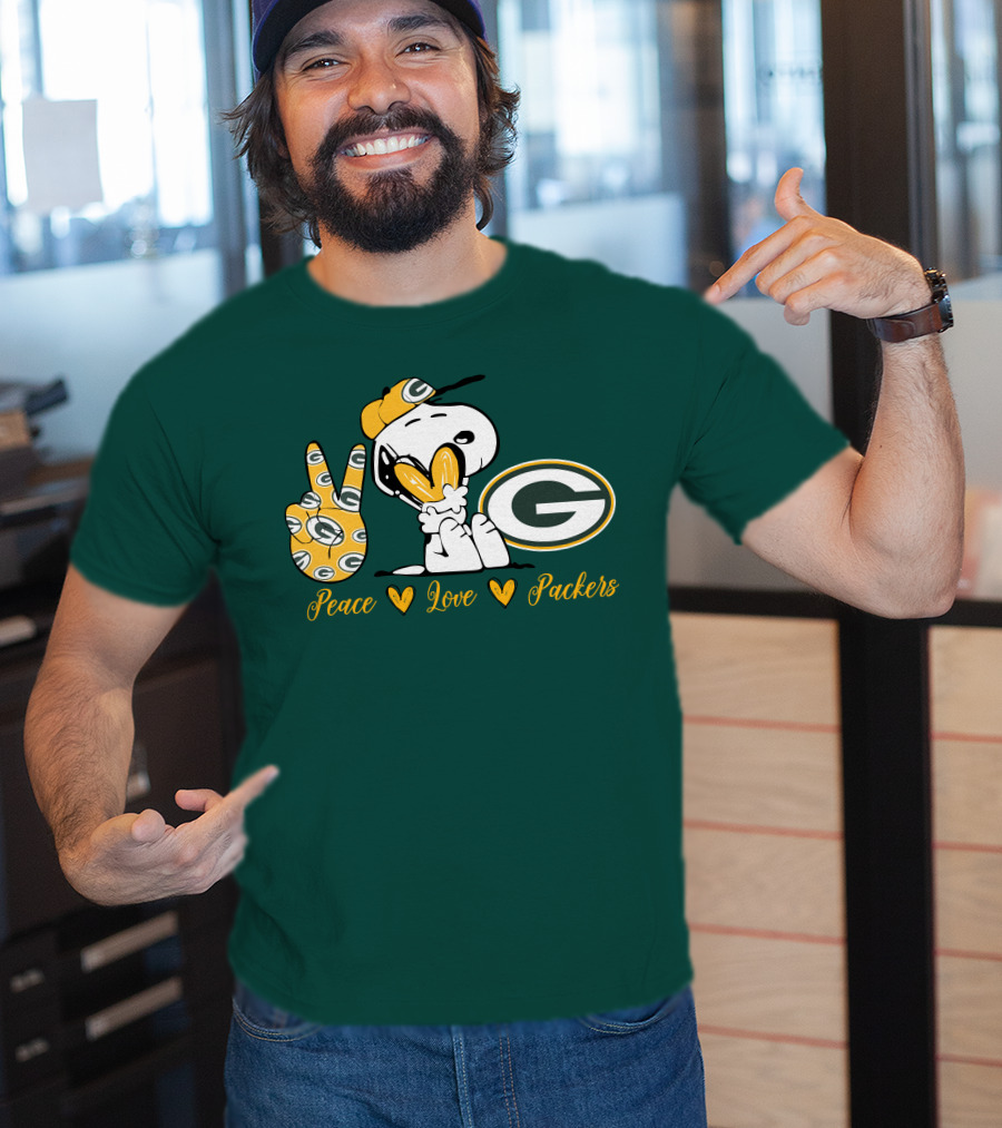 Peace Love Packers Snoopy Green Bay Packers T-Shirt