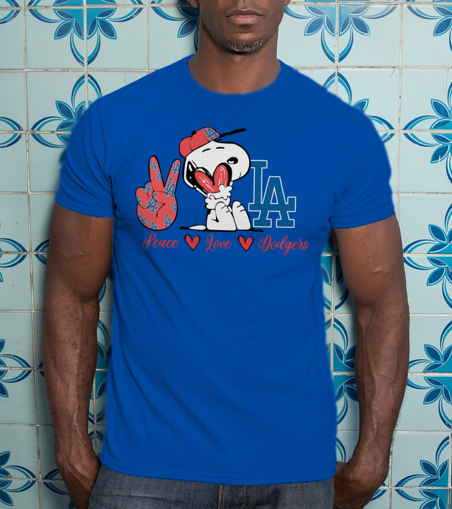 Peace Love Los Angeles Dodgers Snoopy La T-Shirt