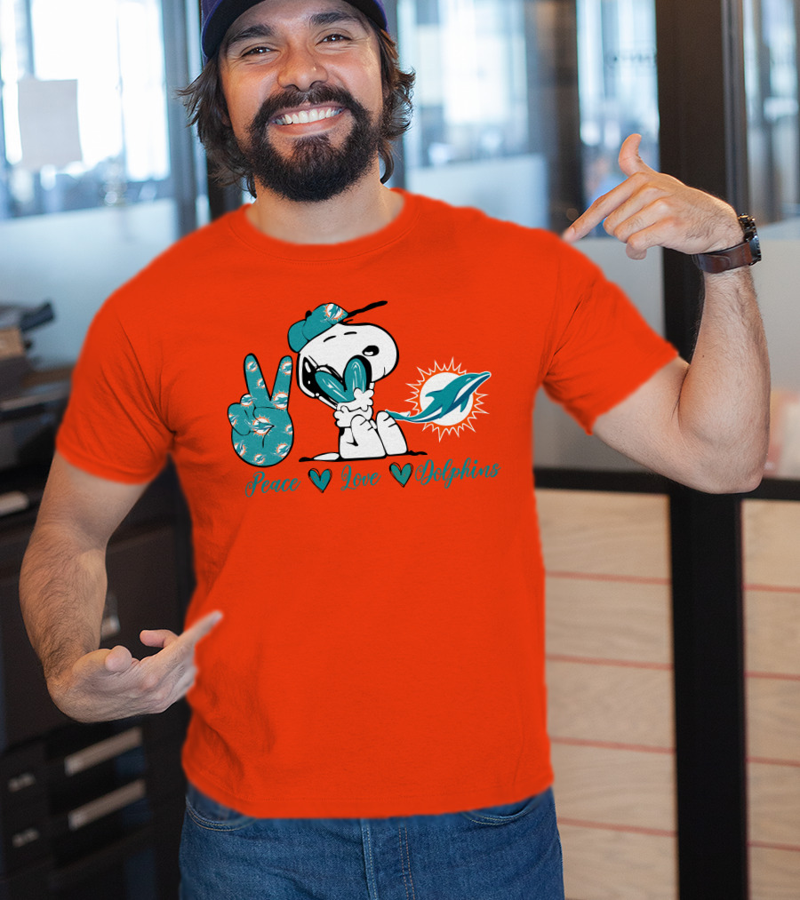 Peace Love Miami Dolphins Snoopy Fan T-Shirt