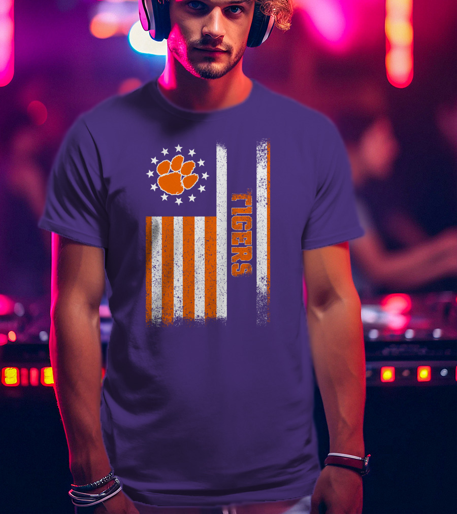 Clemson Tigers American Flag Paw Print T-Shirt