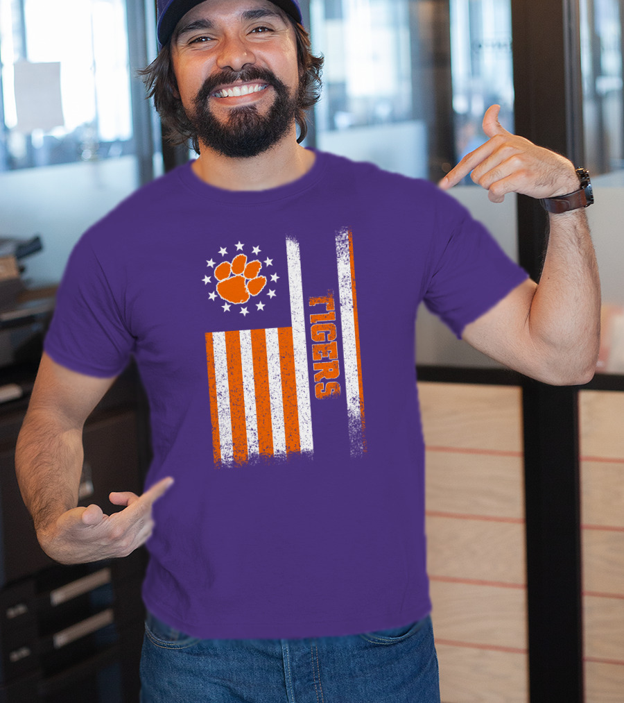 Clemson Tigers American Flag Paw Print T-Shirt
