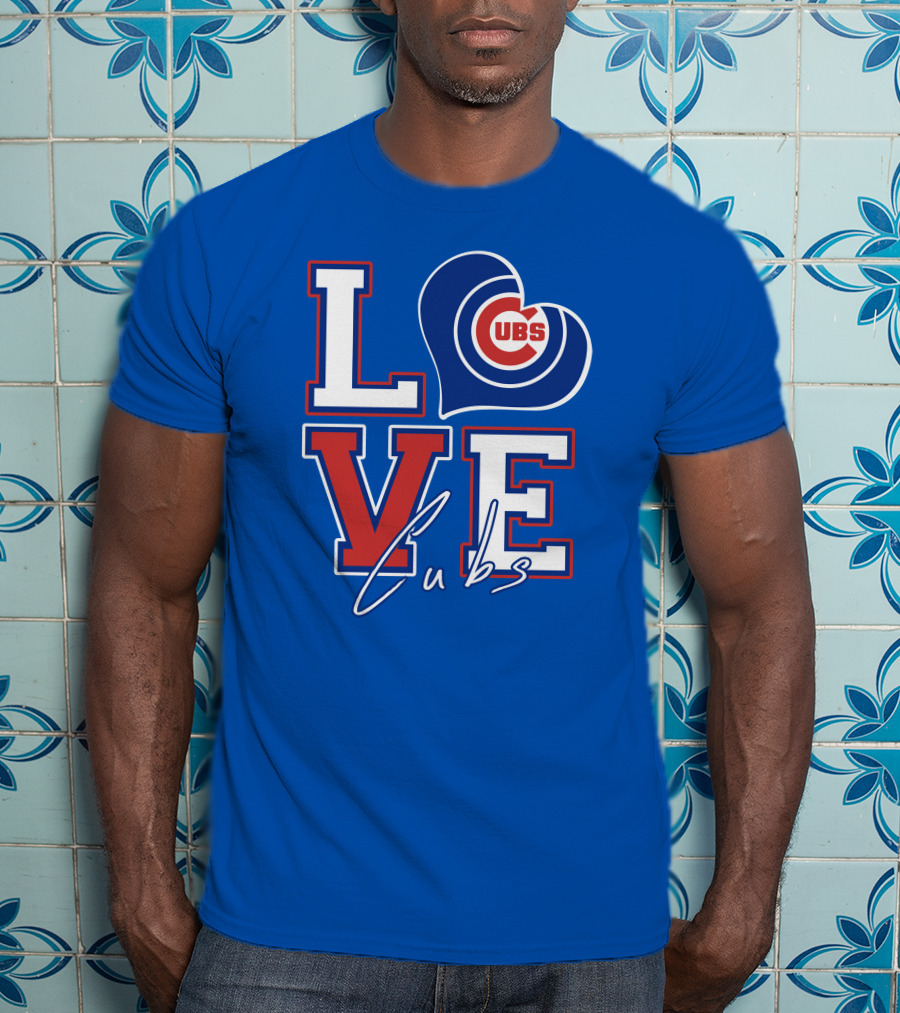 LOVE Cubs Heart Chicago Cubs T-Shirt