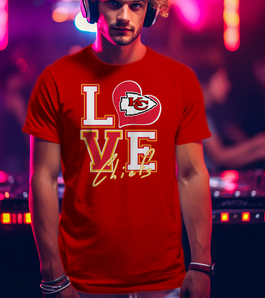 LOVE Chiefs KC Arrowhead Heart T-Shirt