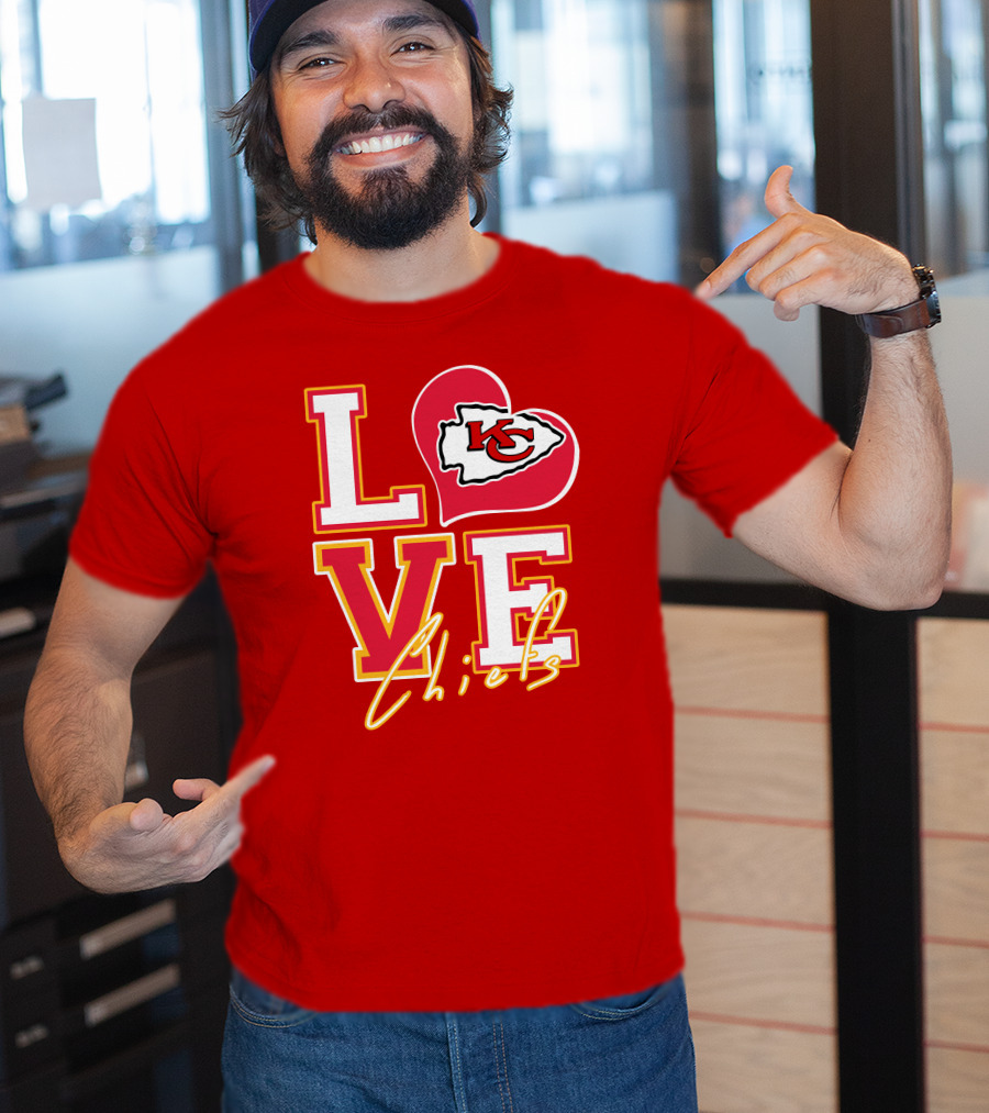 LOVE Chiefs KC Arrowhead Heart T-Shirt