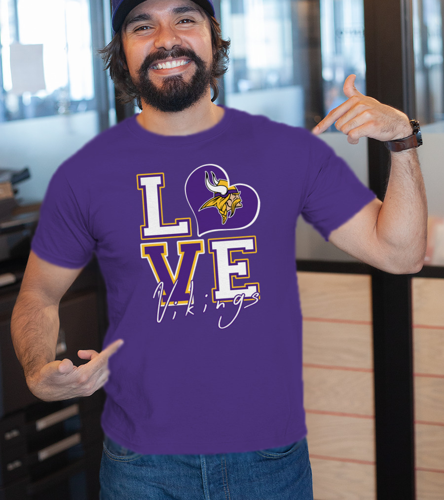 Love Minnesota Vikings Heart T-Shirt
