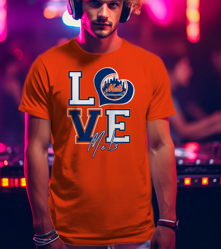 LOVE Mets New York Skyline T-Shirt