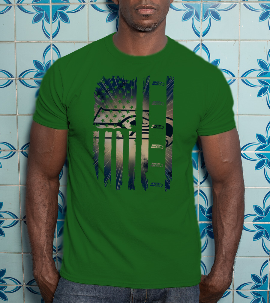Seattle Seahawks American Flag Distressed Vintage T-Shirt