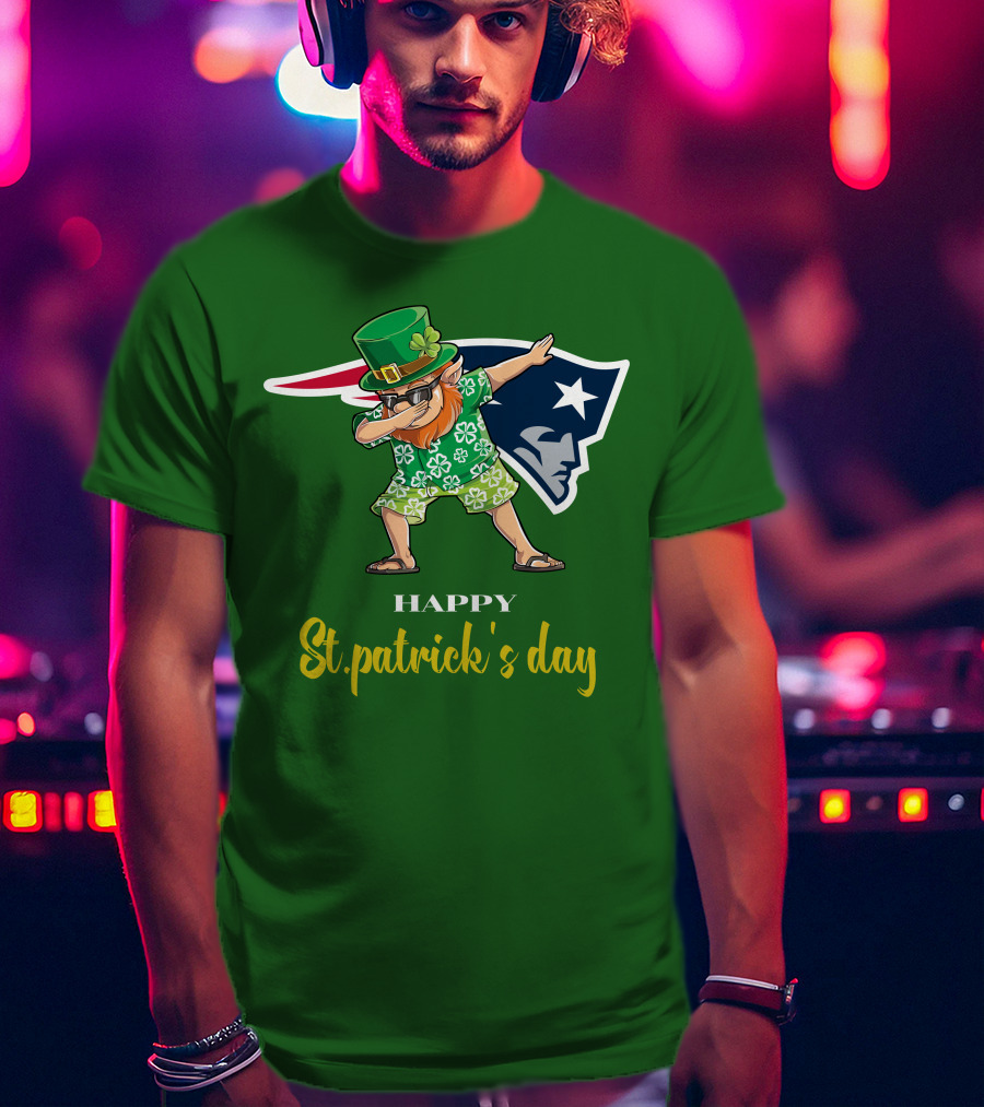Happy St. Patrick's Day New England Patriots Dabbing Leprechaun T-Shirt