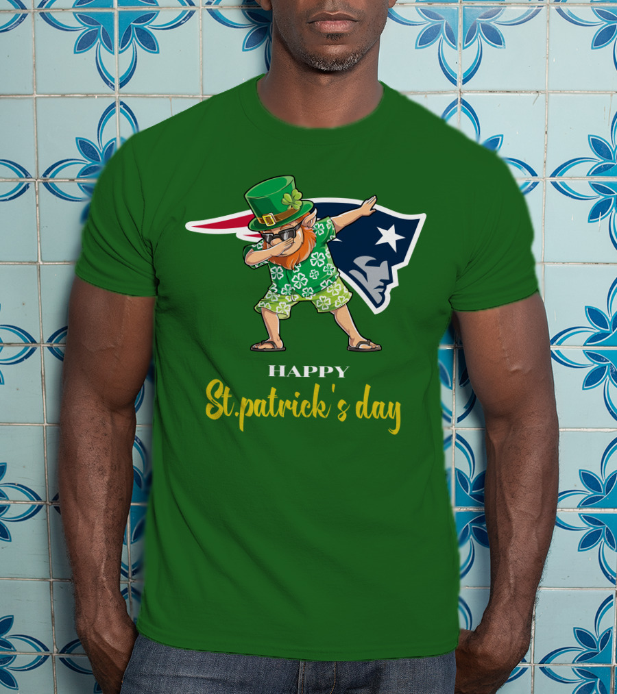 Happy St. Patrick's Day New England Patriots Dabbing Leprechaun T-Shirt
