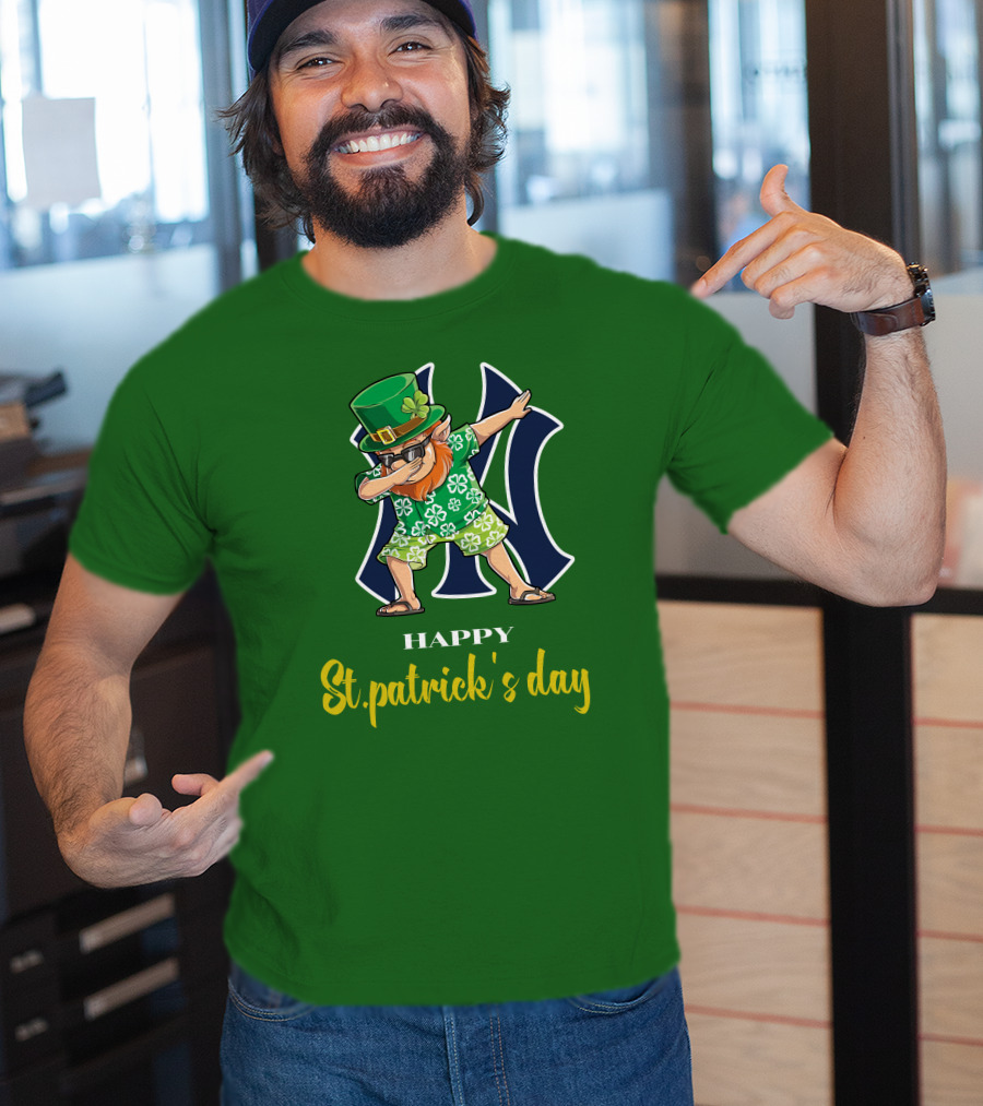 Happy St. Patrick's Day New York Yankees Dabbing Leprechaun T-Shirt