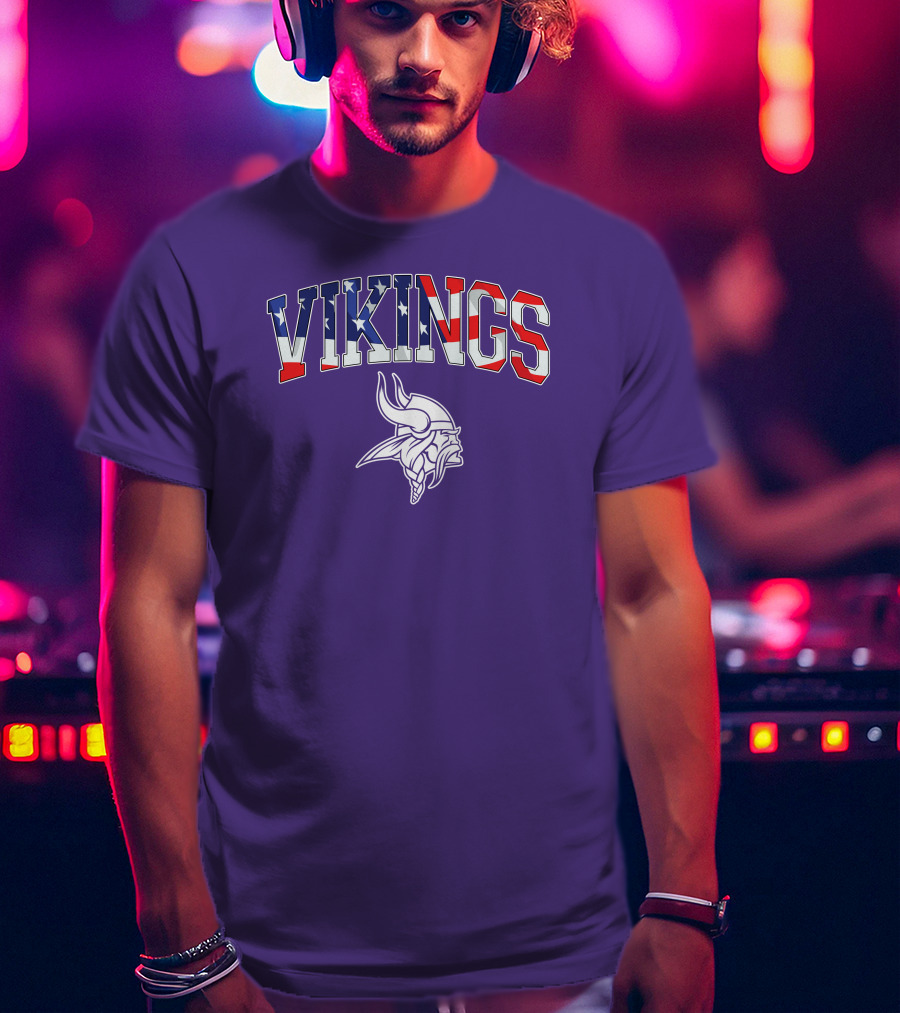 Vikings American Flag Design Minnesota Football Team T-Shirt