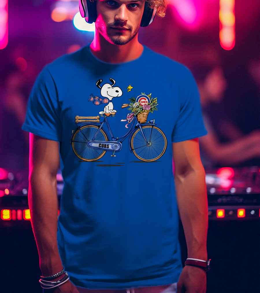 Chicago Cubs Snoopy On Bicycle With Flowers And Woodstock T-Shirt