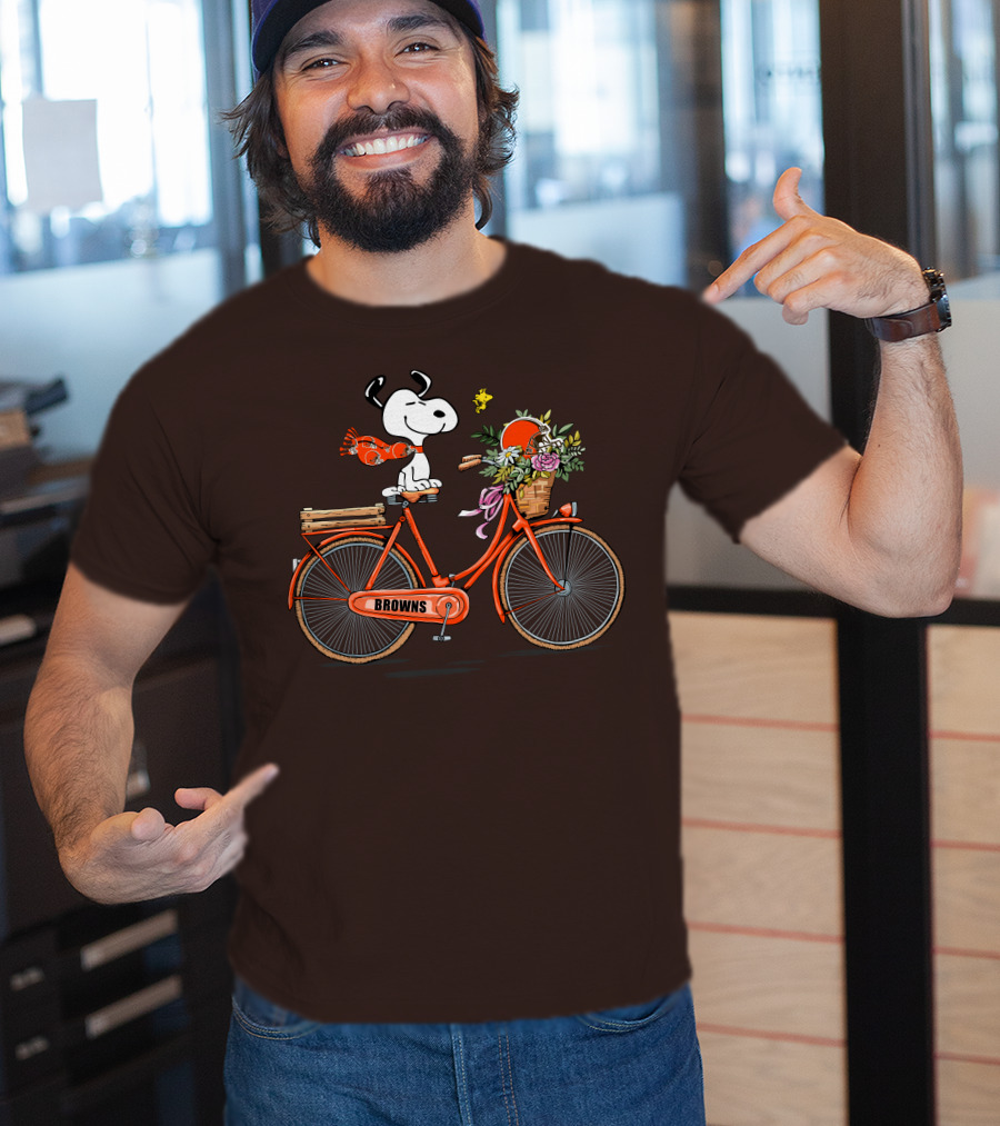 Cleveland Browns Snoopy Woodstock Flower Bicycle T-Shirt