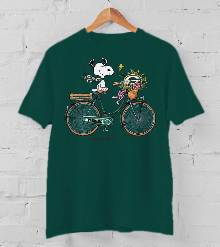 Packers Snoopy On Bicycle With Flowers And Woodstock T-Shirt