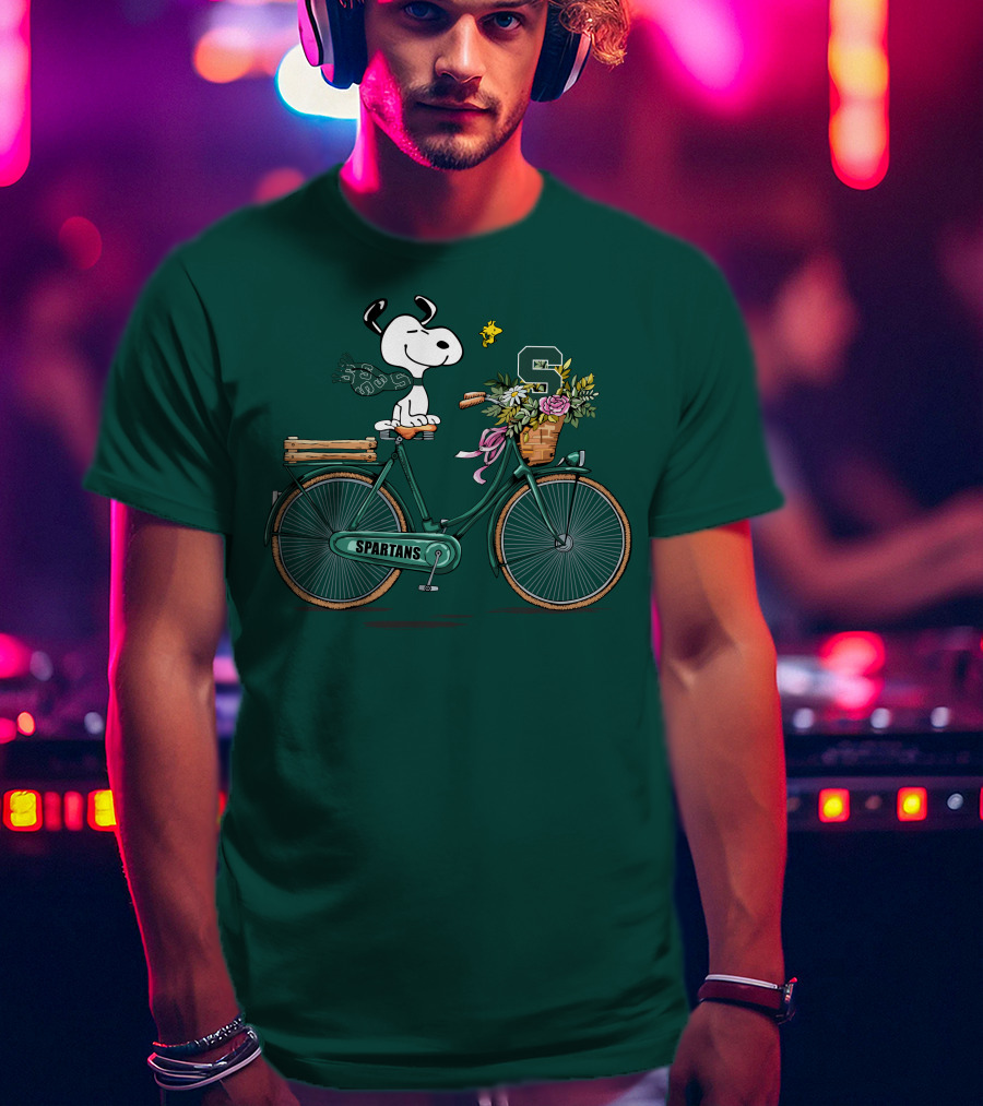 Michigan State Spartans Snoopy On Bicycle With Flowers T-Shirt