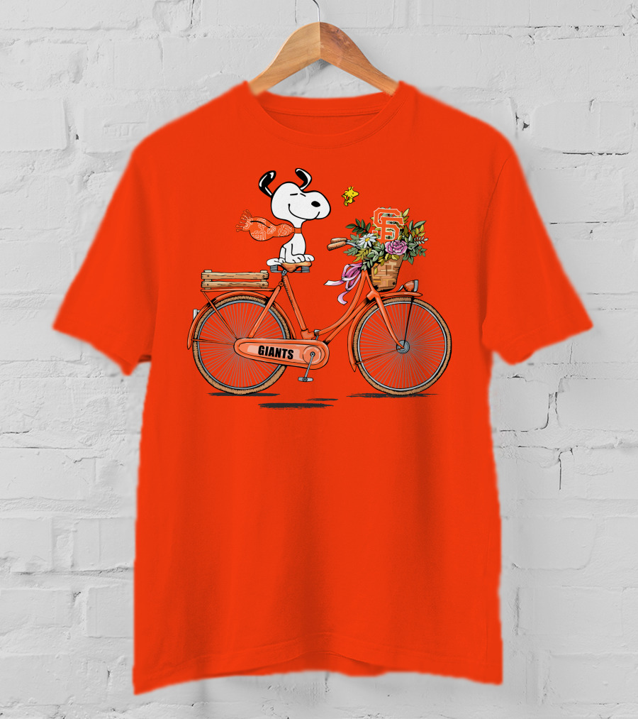 San Francisco Giants Snoopy On Bicycle With Flowers T-Shirt