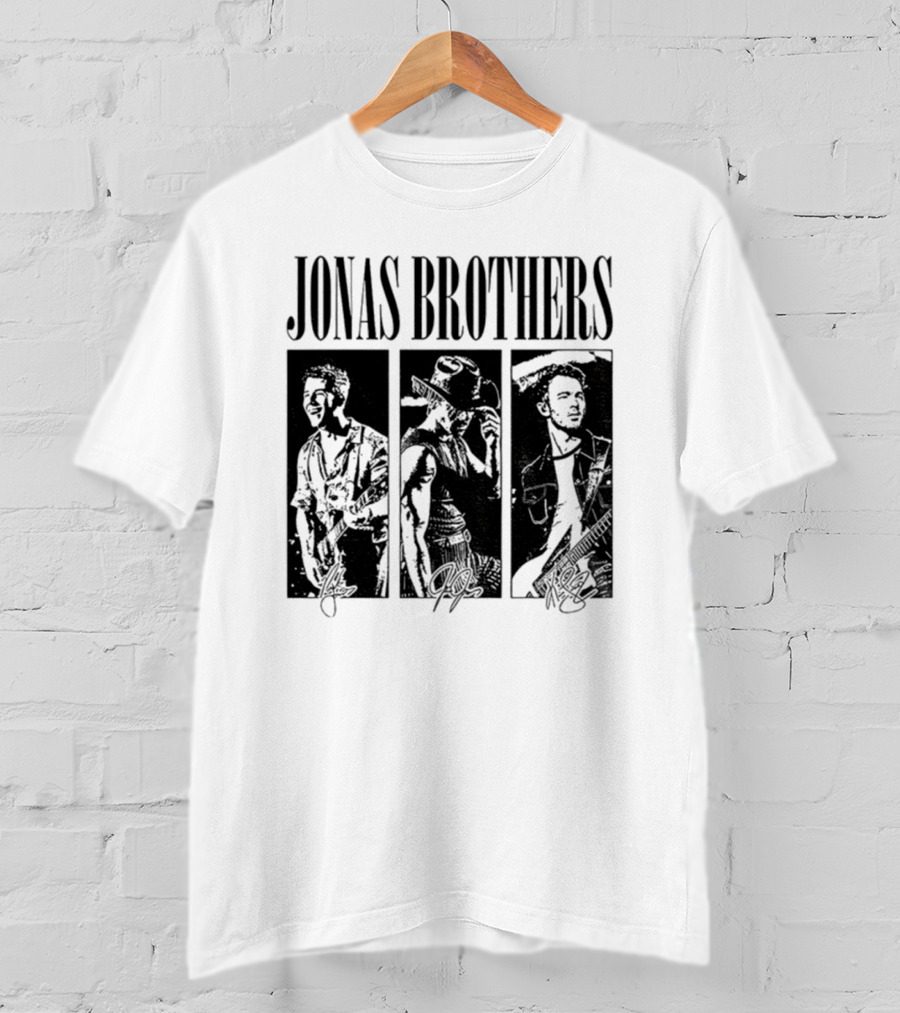 Jonas Brothers Vintage 90's Boy Band Signature Retro Style T-Shirt
