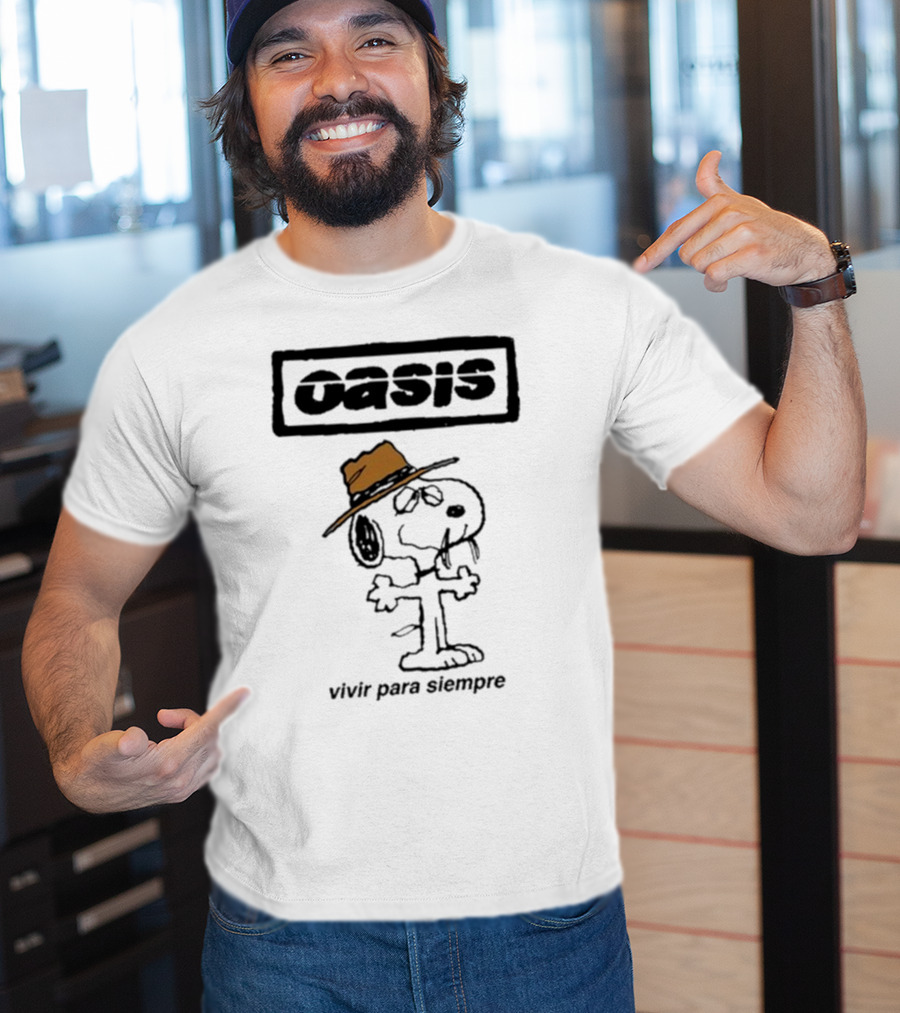 Snoopy Oasis Vivir Para Siempre Taza Café En El Desierto Icono Vintage T-Shirt