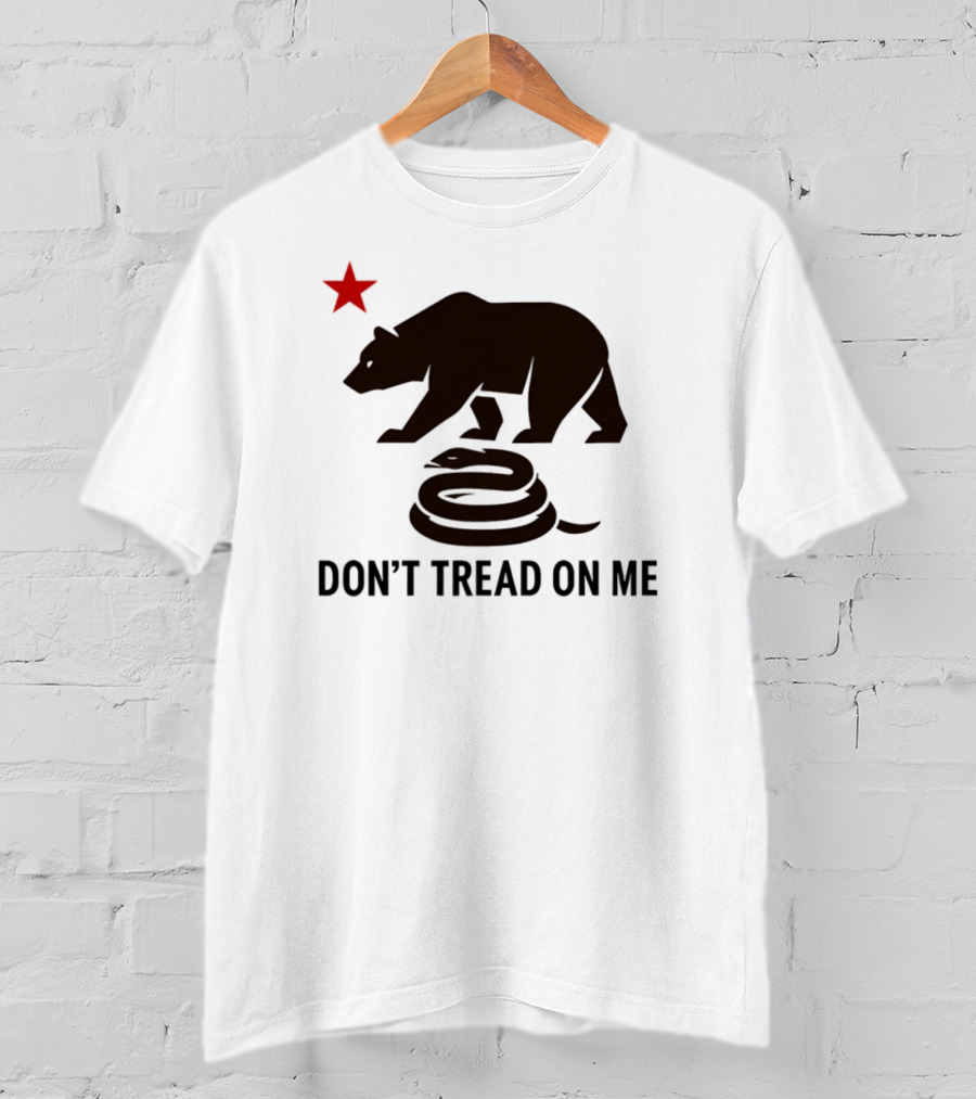 California Bear Tyrant King Don't Tread On Me Symbol With Star And Snake T-Shirt