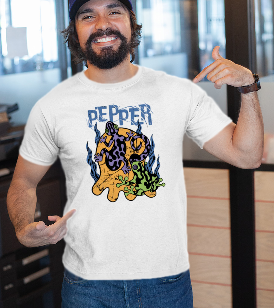 Pepper Skullconut Amphibians Psychedelic Frogs Graphic T-Shirt