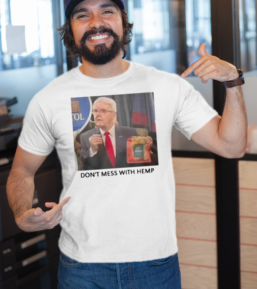 Don't Mess With Hemp Capitol Speech Red Tie Holder T-Shirt