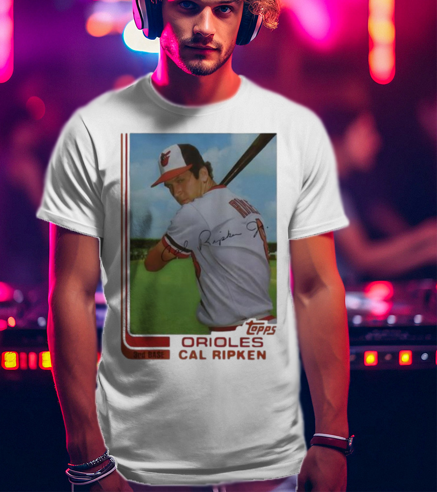 Cal Ripken Jr. Baltimore Orioles Baseball Card Topps MLB Signature Player T-Shirt