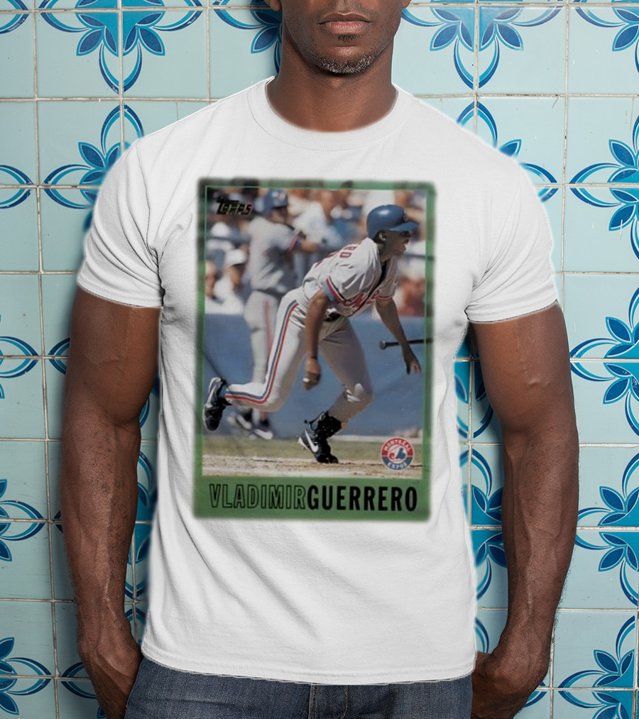 Montreal Expos Vladimir Guerrero MLB Topps Baseball Card T-Shirt