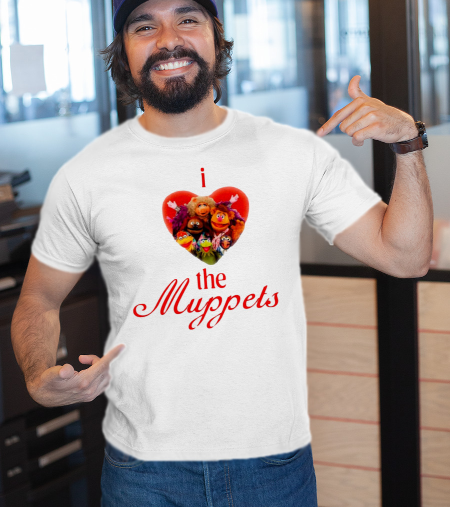 I Love The Muppets Characters Heart Group Image T-Shirt