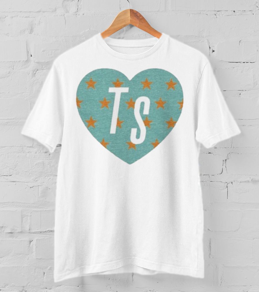 TS Heart With Orange Stars Pattern Design T-Shirt