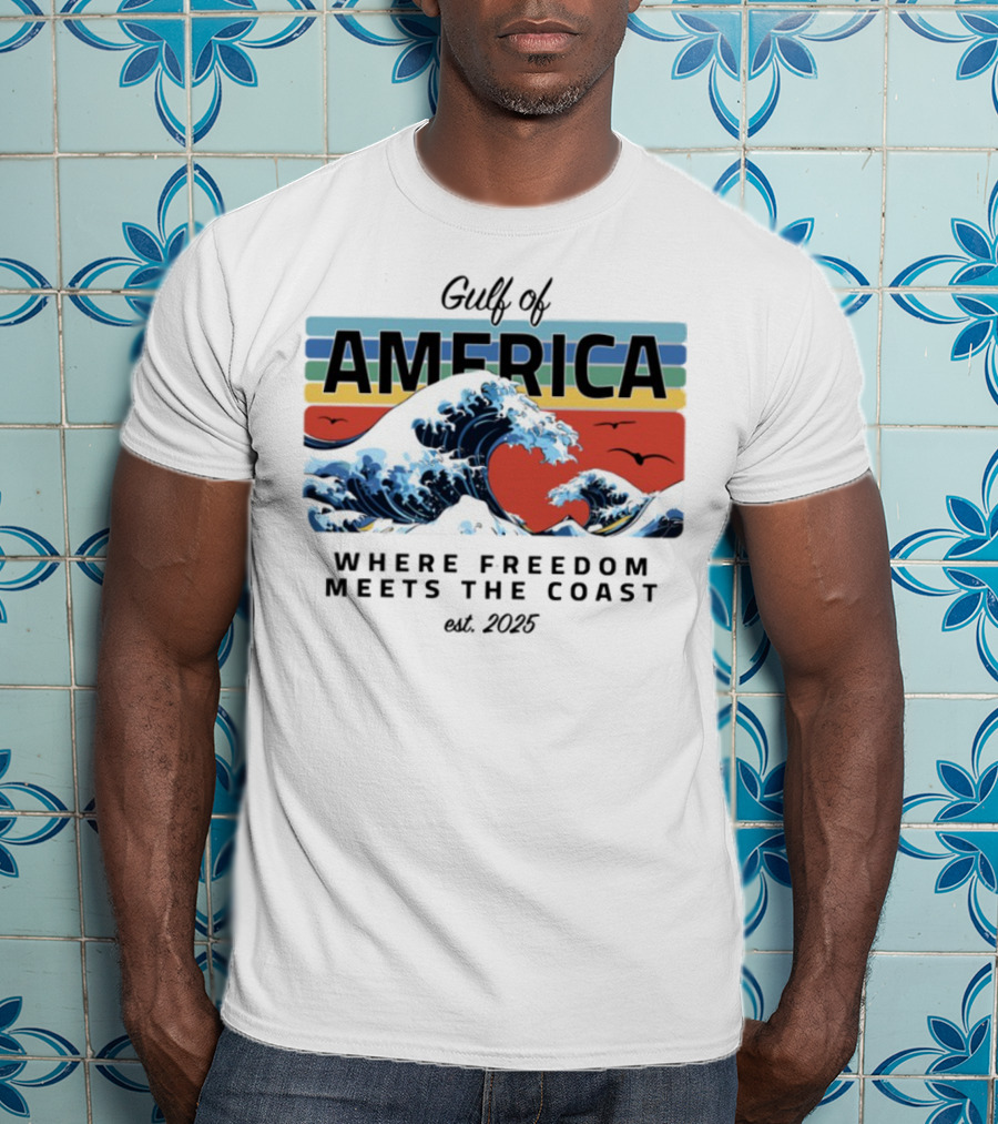 Gulf Of America Where Freedom Meets The Coast Est. 2025 Waves And Sunset Scene T-Shirt