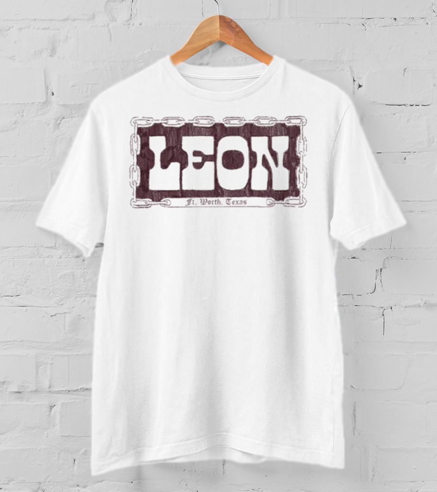 LEON Fort Worth Texas License Plate Chain Style T-Shirt